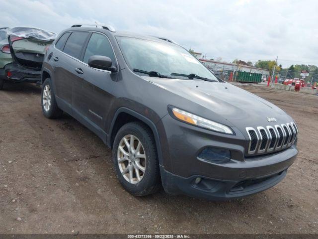  Salvage Jeep Cherokee