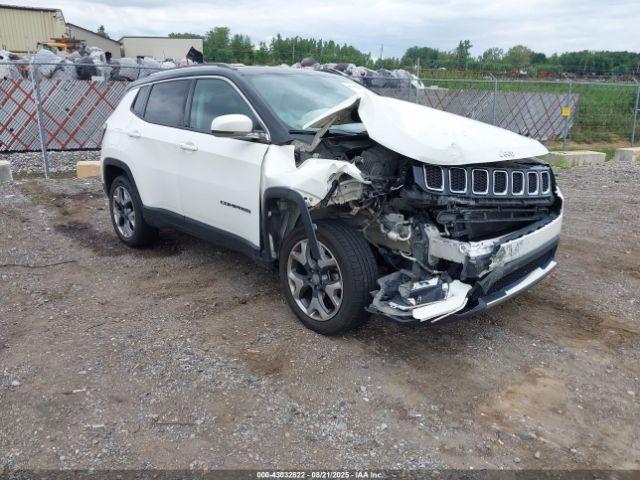  Salvage Jeep Compass