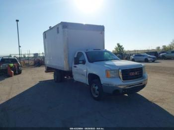  Salvage General Motors Sierra 3500hd Chassis