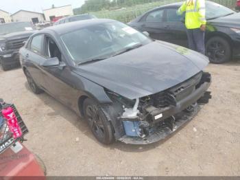 Salvage Hyundai ELANTRA