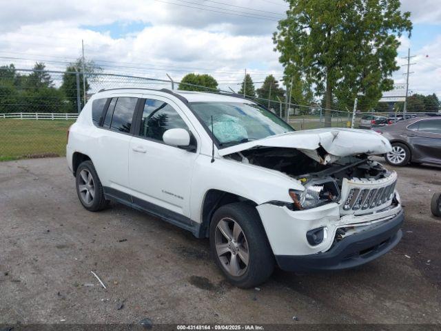  Salvage Jeep Compass