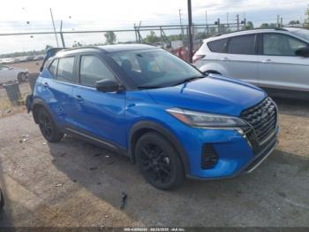  Salvage Nissan Kicks