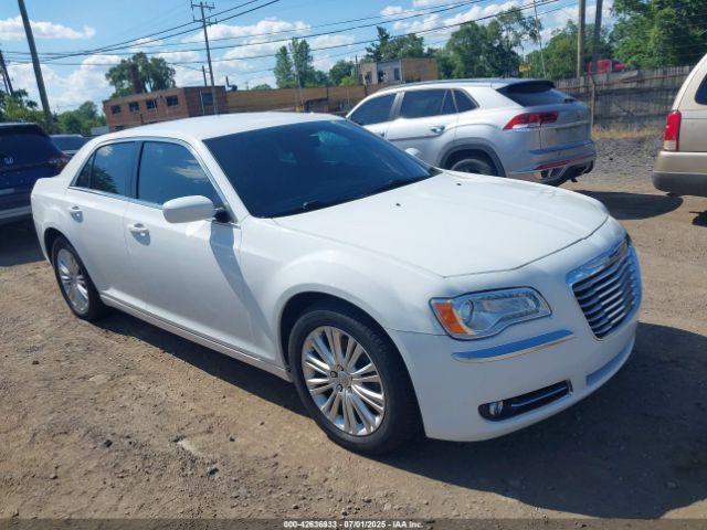  Salvage Chrysler 300