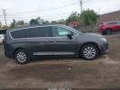 Chrysler Pacifica Touring-l Image 2