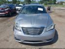 Chrysler 200 Touring Image 8