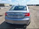 Chrysler 200 Touring Image 3