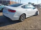 Chrysler 200 S Image 2