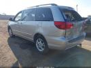Toyota Sienna Le Image 2