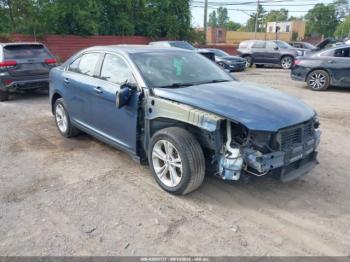  Salvage Ford Taurus