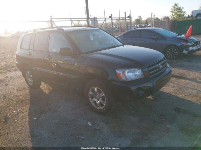  Salvage Toyota Highlander