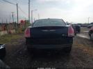 Chrysler 300 Limited Image 14