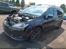 Chrysler Pacifica Limited Image 9