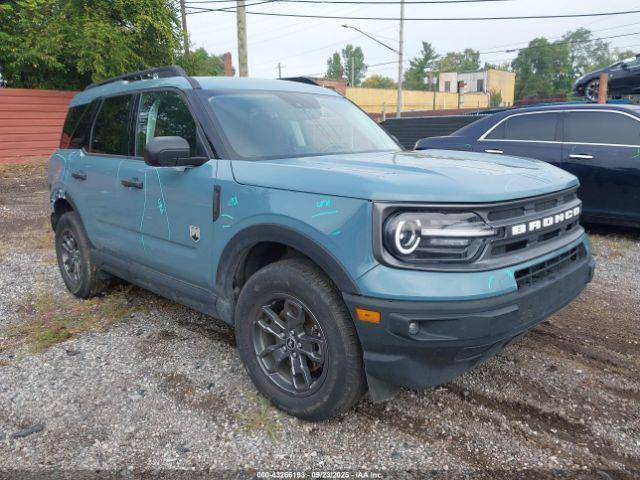  Salvage Ford Bronco