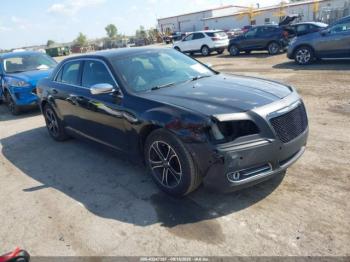  Salvage Chrysler 300