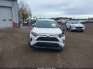 Toyota RAV4 Le Image 12