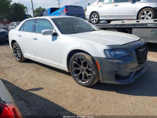  Salvage Chrysler 300