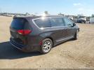 Chrysler Pacifica Limited Image 3