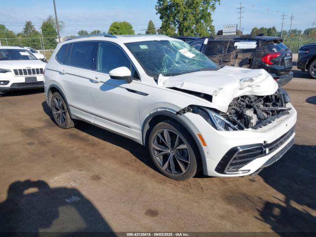  Salvage Volkswagen Tiguan