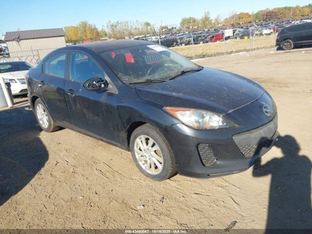  Salvage Mazda Mazda3