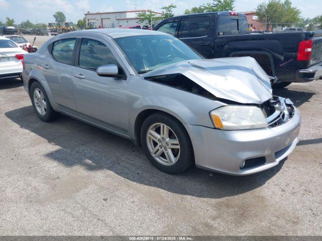  Salvage Dodge Avenger