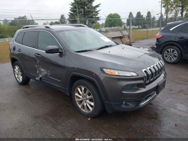  Salvage Jeep Cherokee