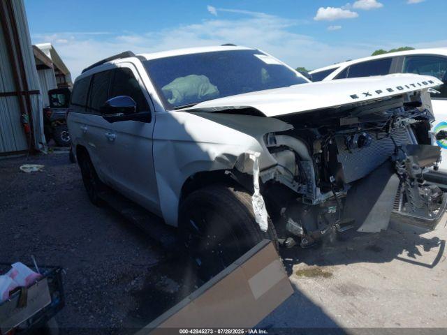  Salvage Ford Expedition