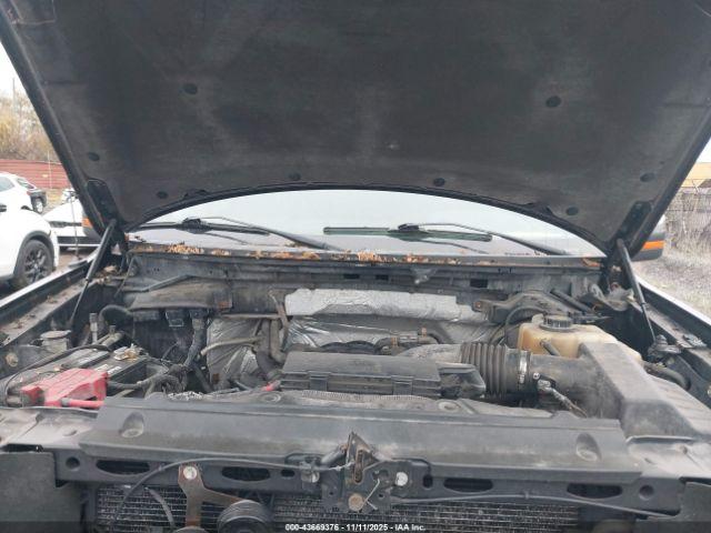 Ford F-150 Platinum Image 15