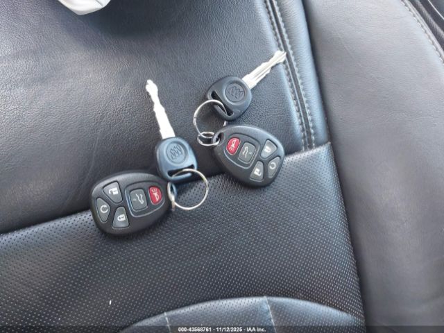 Buick Enclave Leather Image 5