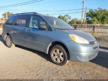  Salvage Toyota Sienna