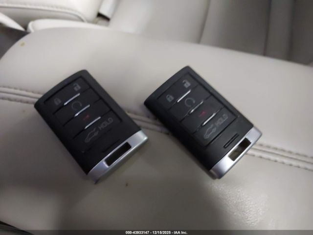 Cadillac XTS Premium Image 14