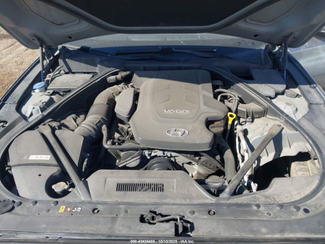 Hyundai Genesis 3.8 Image 12