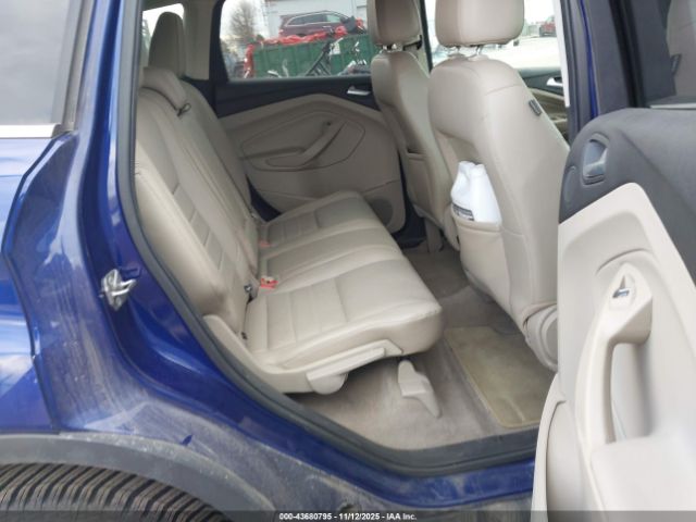 Ford Escape Titanium Image 10