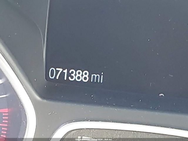 Ford Escape Titanium Image 9