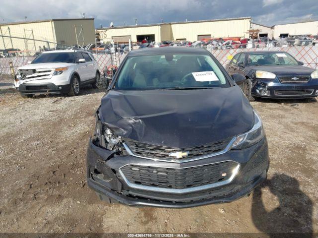 Chevrolet Cruze Lt Auto Image 2