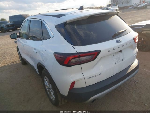 Ford Escape Active Image 13