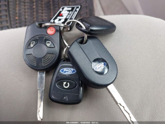 Ford Escape Se Image 11