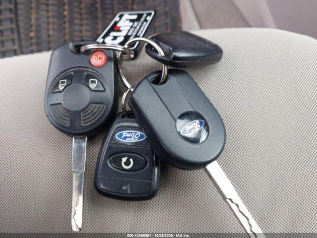 Ford Escape Se Image 11