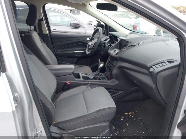 Ford Escape Se Image 3