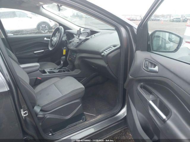 Ford Escape Se Image 8