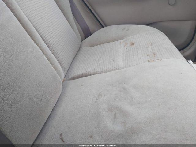 Toyota Corolla Ce Image 8