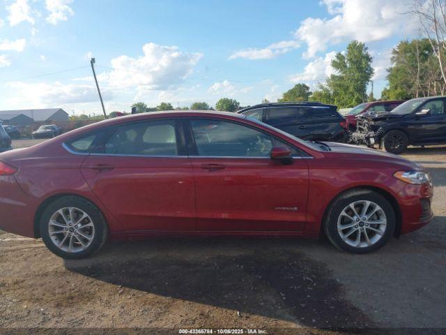 Ford Fusion Se Image 12