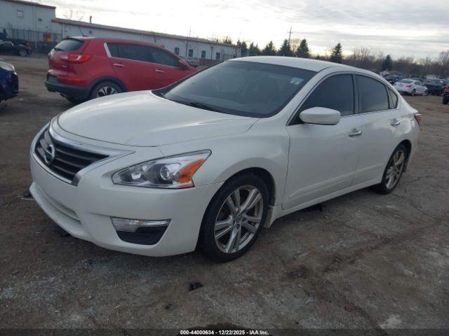 Nissan Altima 2.5 S Image 2