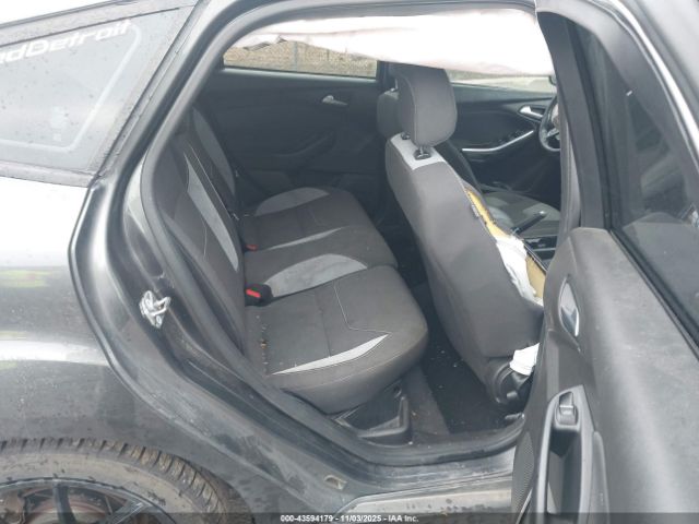 Ford Focus St Image 4