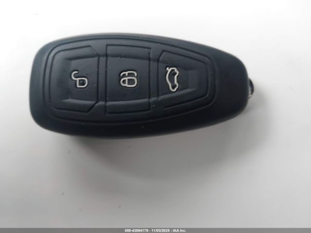 Ford Focus St Image 13