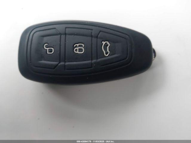 Ford Focus St Image 13