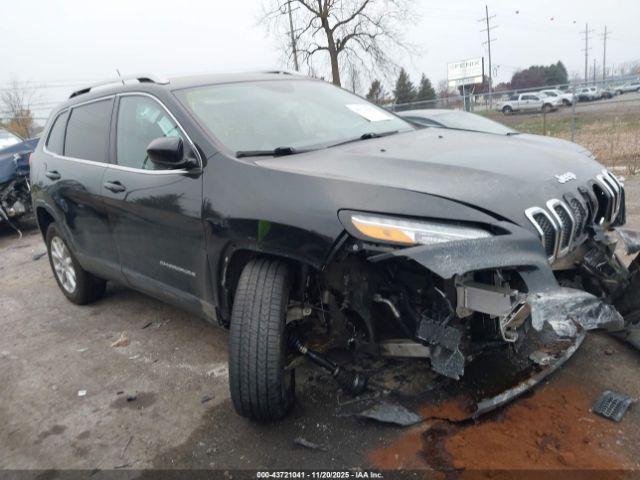 Jeep Cherokee Latitude 4x4 Image 4