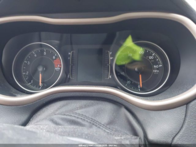 Jeep Cherokee Latitude 4x4 Image 5