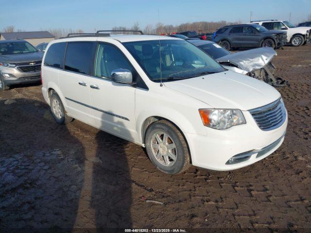  Salvage Chrysler Town & Country