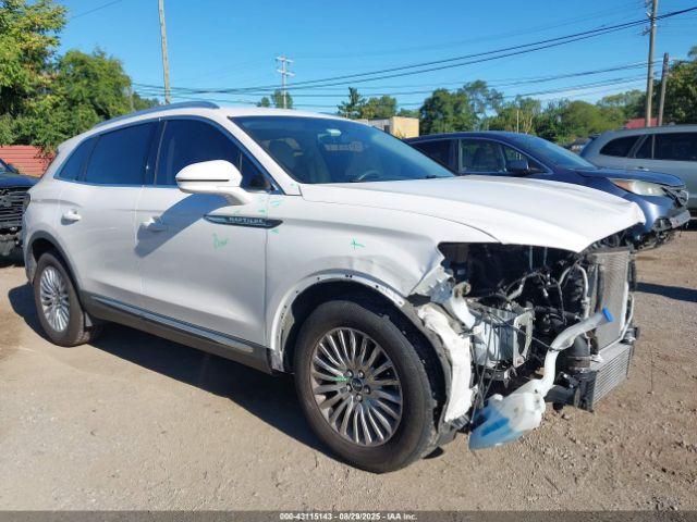  Salvage Lincoln Nautilus