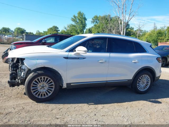 Lincoln Nautilus Standard Image 11